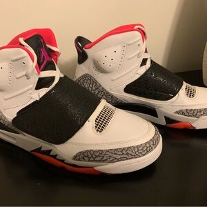 Air Jordan Basketball Shoes size 11